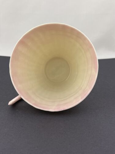 BELLEEK LIMPET PINK FLAT CUP – MINT - Picture 4 of 14