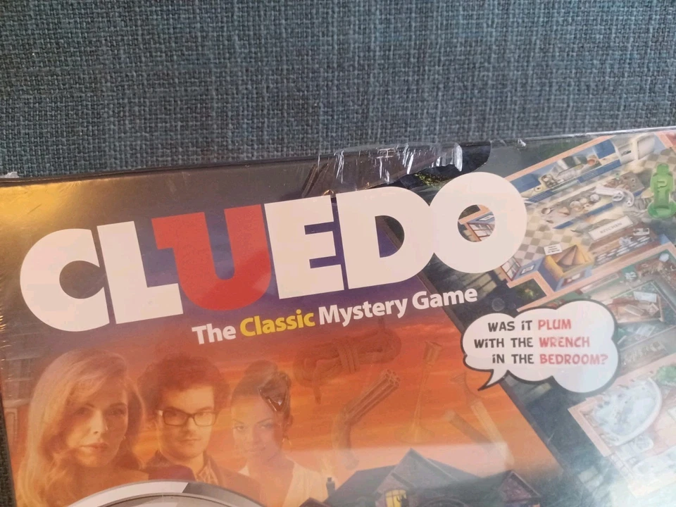 Hasbro H1238712 Cluedo The Classic Mystery Board Game - Image 3 of 3