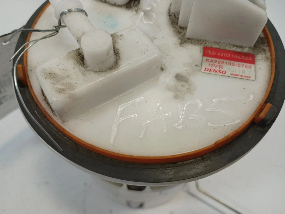 Conjunto de bomba de combustible de Subaru Legacy 2016 2,5 L (11829248 Foto 2 de 4