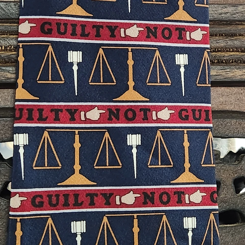 Need A Lawyer Corbata Para Hombres Corbata Escalas Justicia NO CULPABLE Vicky Davis Seda EE. UU. Foto 3 de 4