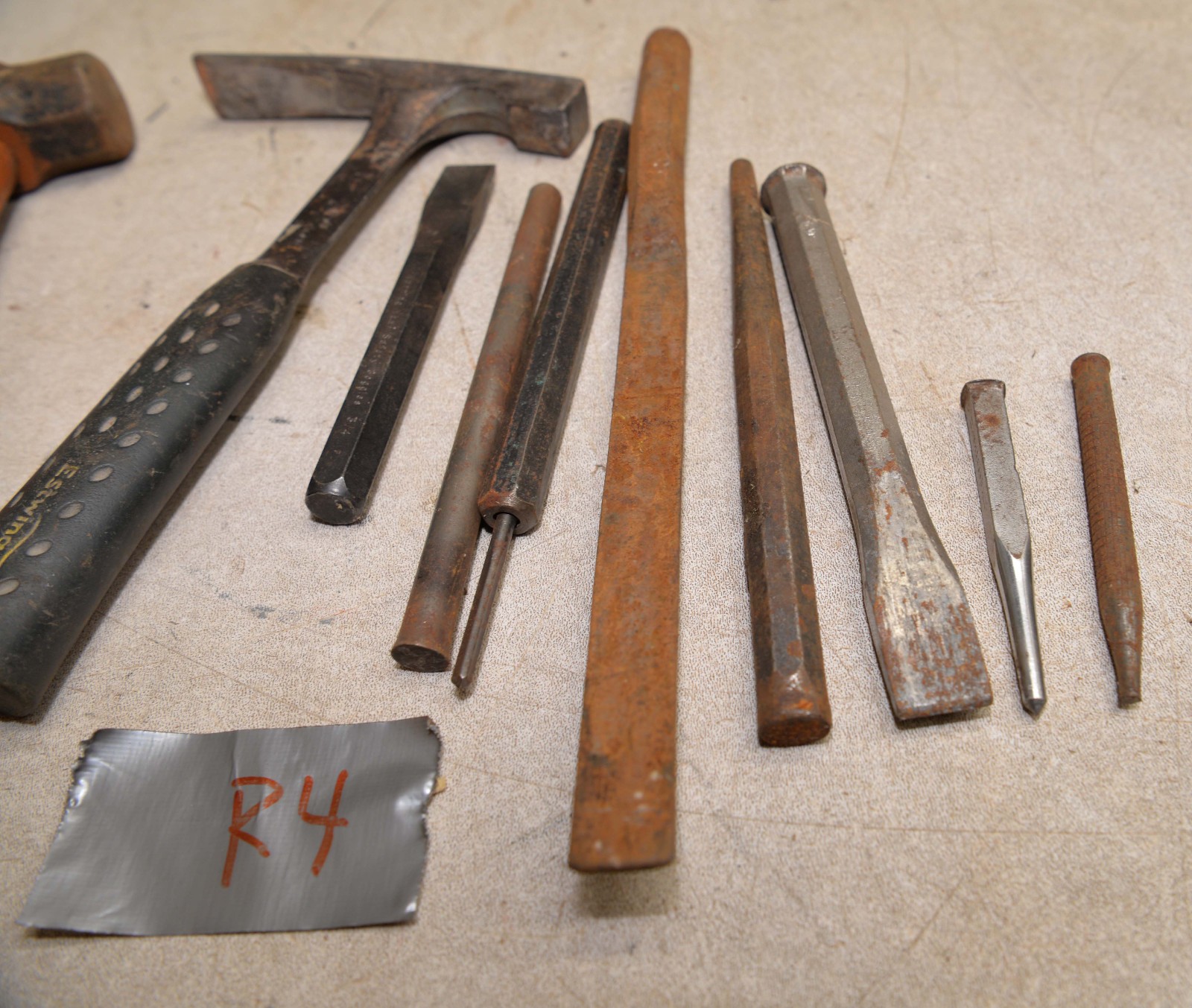 Vintage masonry brick rock carving cold chisel & hammer lot stone mason tools R4