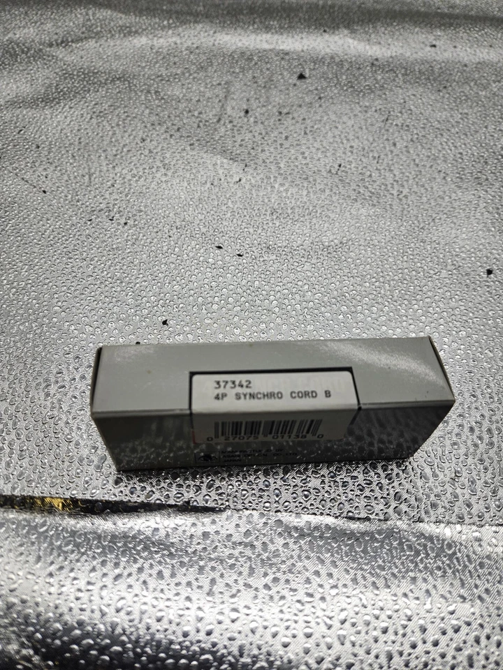 Pentax 37342 4P Syncro Cord B - Image 2 of 3