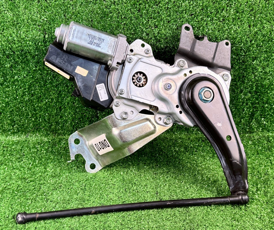 Toyota Sequoia 2008-2016 Tail Gate lift Motor Lift gate 68910-0C020 Oem used - Image 2 of 4