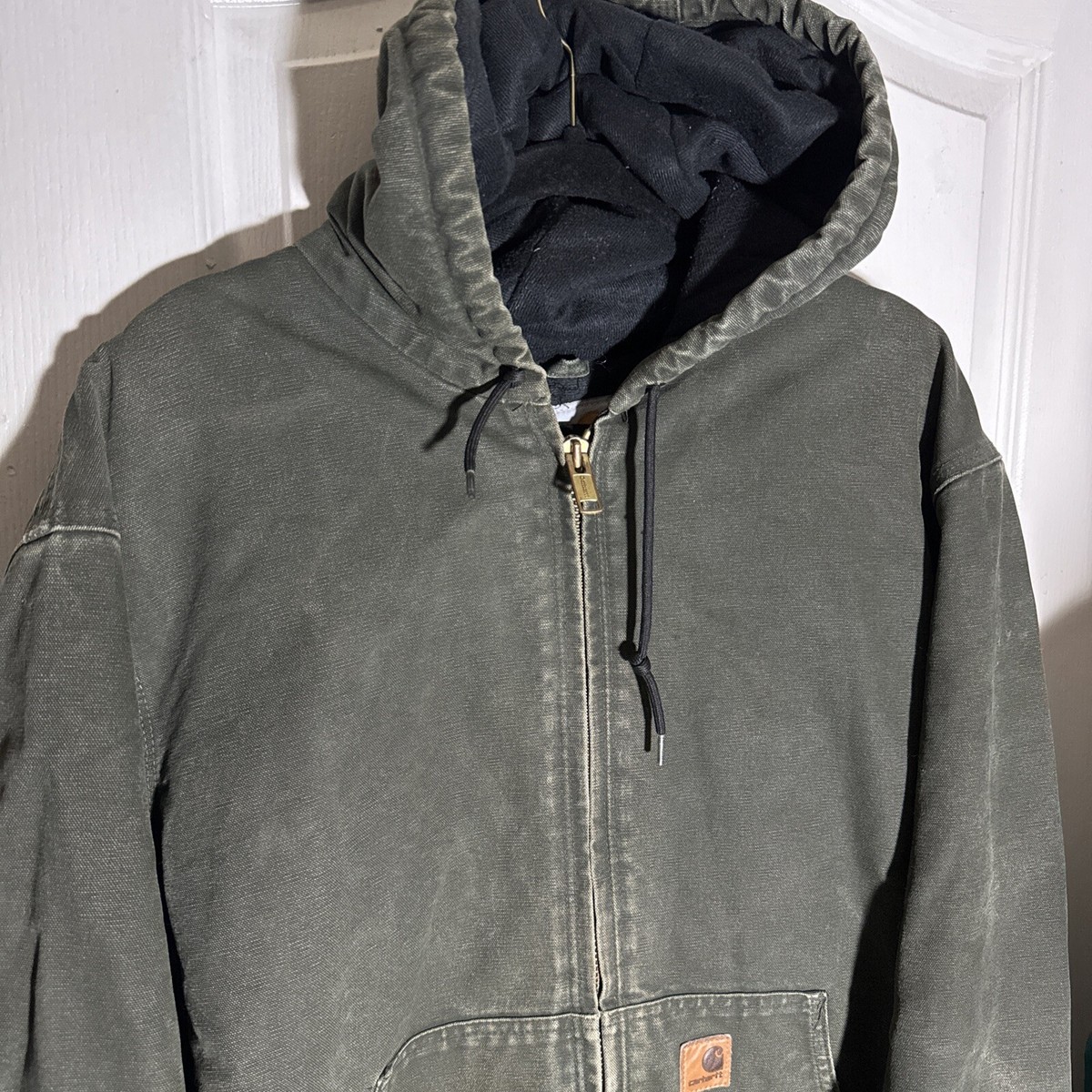Vintage Carhartt J130 MOS Moss Green Hooded Jacket Workwear Vintage Carhartt J130 MOS Moss Green Hooded Jacket Workwear