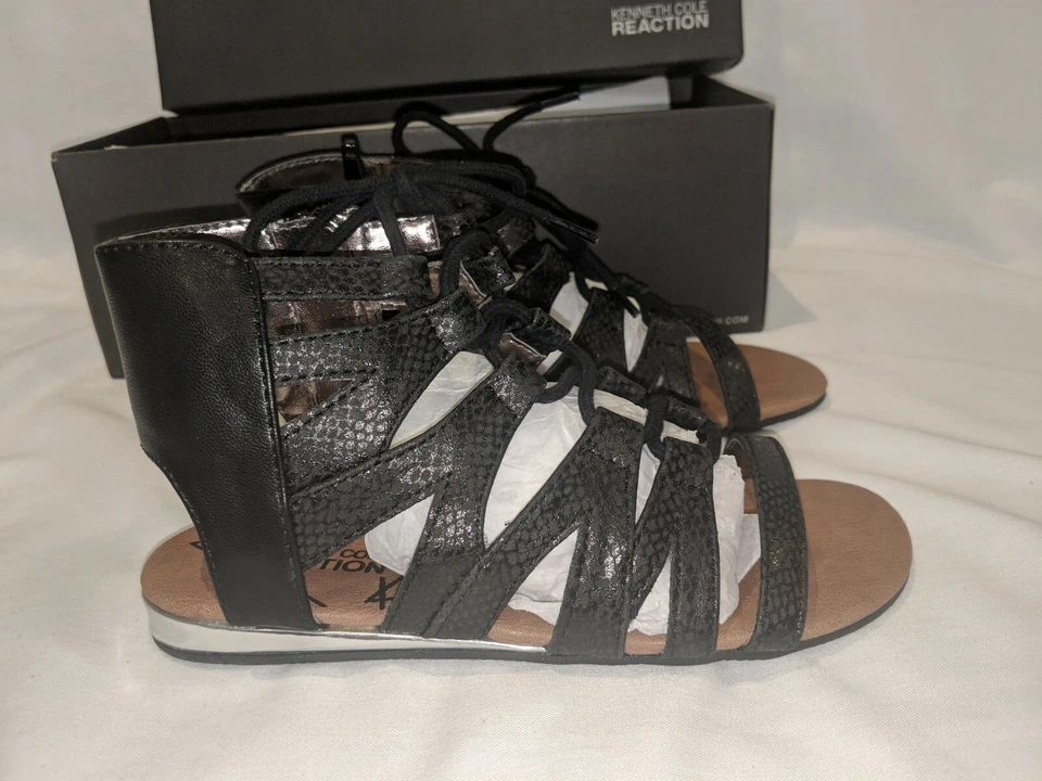 Kenneth Cole 儿童感觉贝壳角斗士黑色凉鞋 1 M 码全新带标签全新带盒 — 第 4/4 张图片