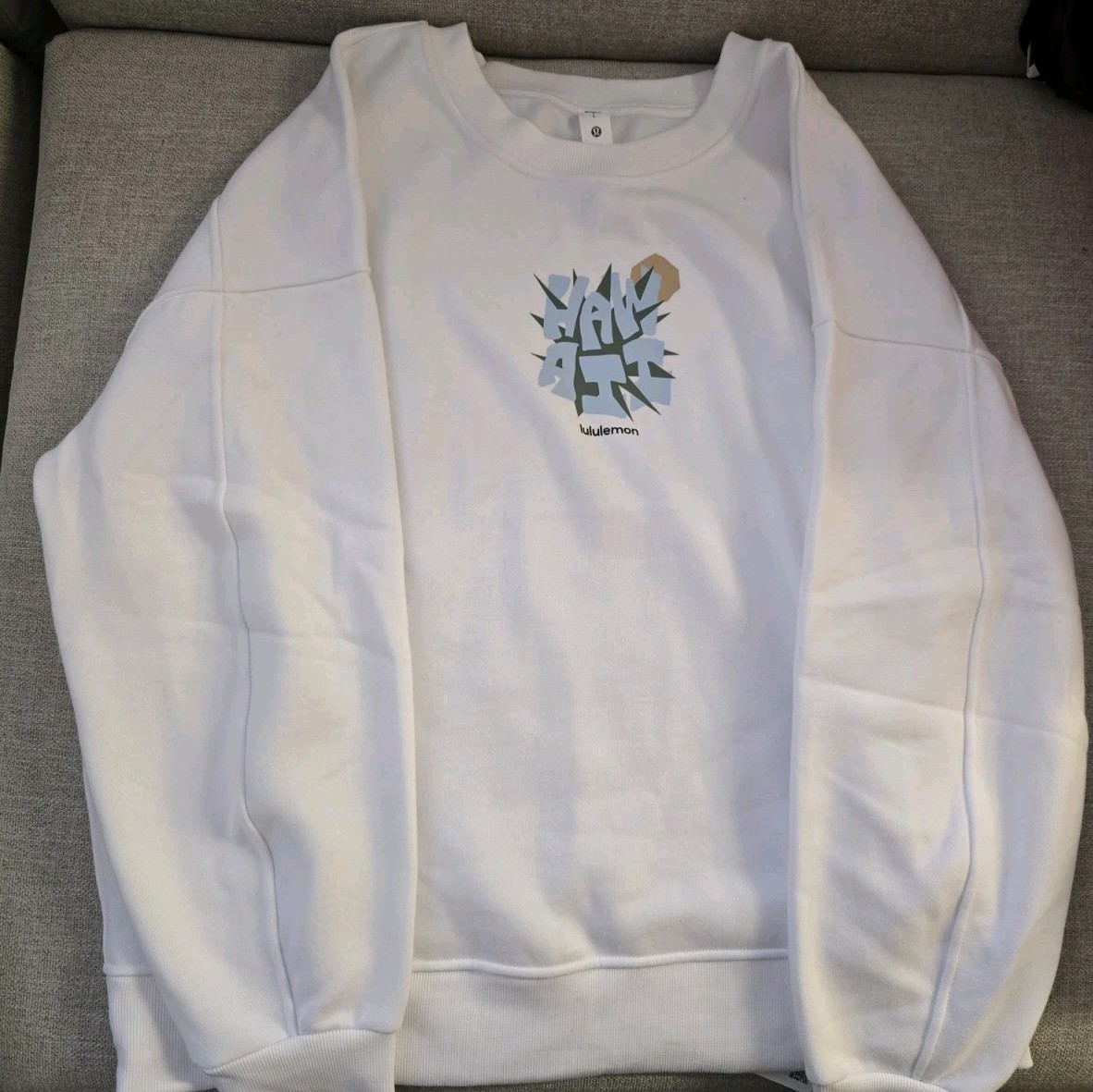新品タグ付【ハワイ限定】lululemon スウェット ホワイトS NWT Lululemon Hawaii Exclusive Perfectly Oversized Fleece Crew