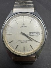 Vintage Lorus Men s Quartz Stainless Steel Watch Day Date Model Y143 8020
