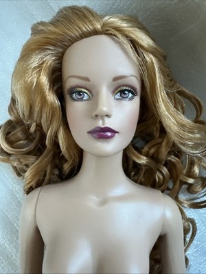 Tonner TYLER WENTWORTH 2005 Collection NUDE HIGH STYLE SYDNEY 16  Fashion Doll