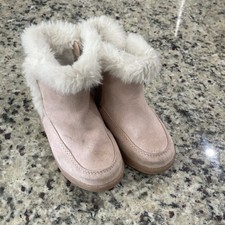 Pink With Faux Fur Side Zip With Back Bow Boots Cat  Jack Size 6 FUC