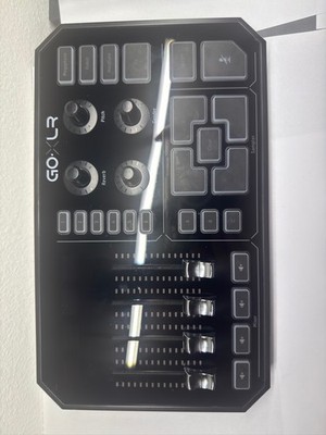 TC-HELICON GO XLR BROADCASTER PLATFORM W/ MIXER AND EFFECTS