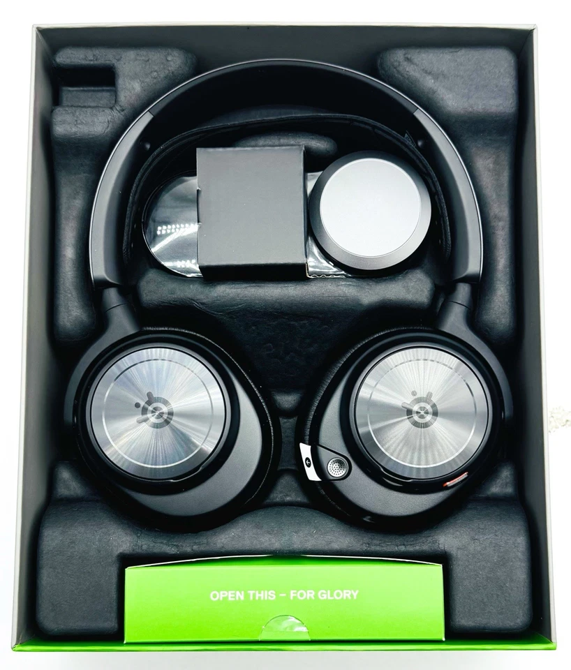 SteelSeries Arctis Nova Pro Wired Over-Ear Gaming Headset for Xbox (61528) - Image 4 of 4