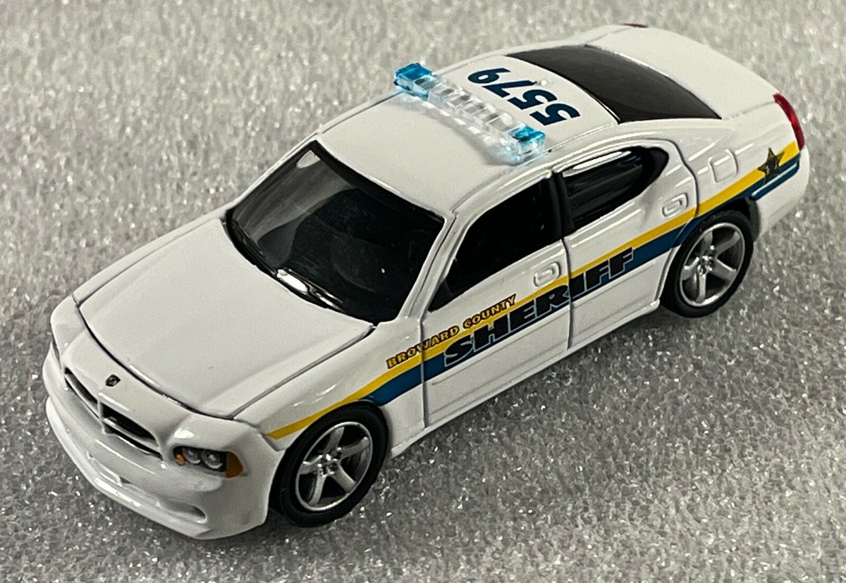 GREENLIGHT ワイルドスピード DODGE CHARGER Amazon | 絶版品レア グリーンライト greenlight 1/64 GL