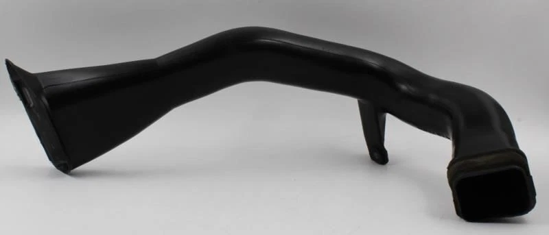 Conducto de entrada de aire acondicionado inferior Toyota Highlander 17751-0P120 2008-2013 OEM #5284 Foto 3 de 3