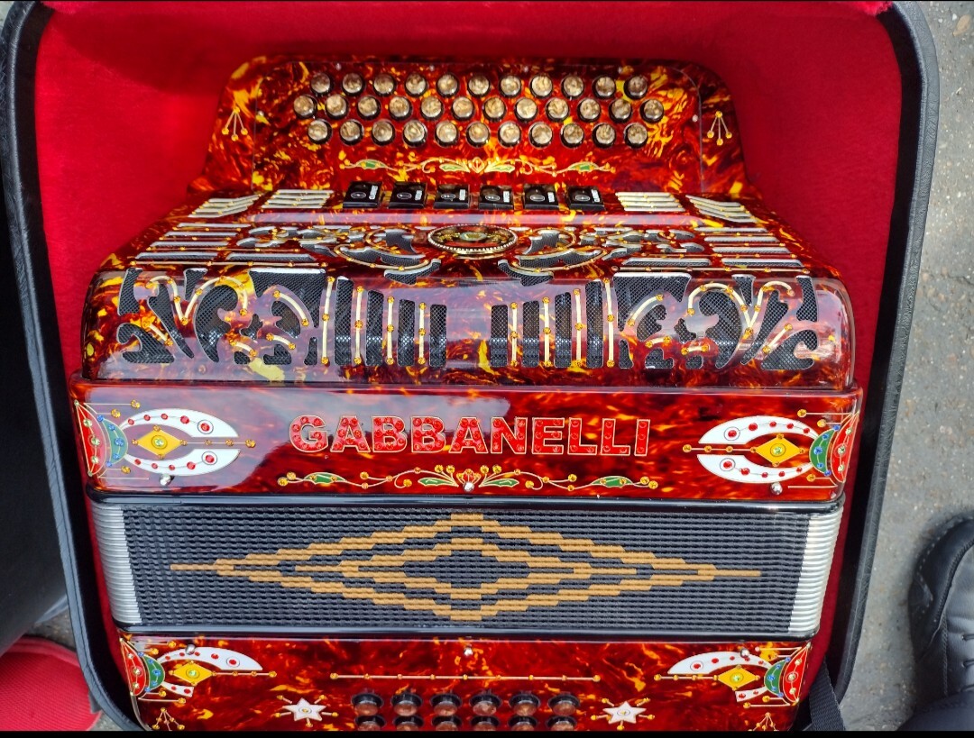 Acordeon accordion gabbanelli 2 tonos SOL Y FA eBay