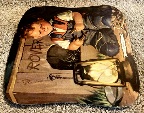 Vintage Stickless Hand Fan "Rover's Gone" Cryng Boy Holding Dog Collar Doghouse - Picture 3 of 6