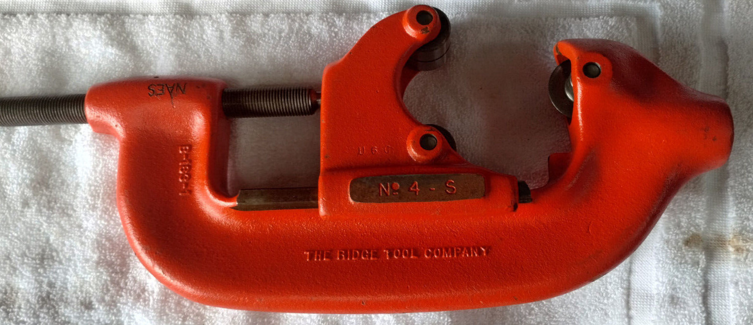 Ridgid No. 4-S Pipe Tubing Cutter 2" - 4" Capacity Made in USA 4S EXCELLENT COND