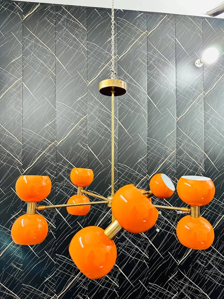 Lámpara de techo Mid Century Sputnik de latón bola naranja accesorio moderno Foto 4 de 4