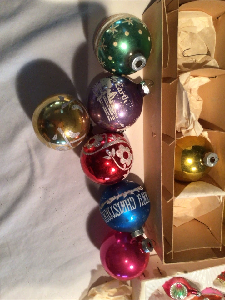 VTG SHINY BRITE CHRISTMAS ORNAMENT , TEARDROP, GLITTER, PEACE ON EARTH Big Lot  - Image 3 of 4