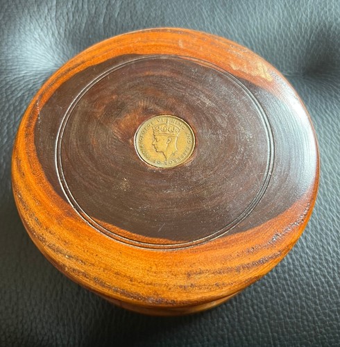 Jamaikanisches Lignum Vitae, sechs Münzuntersetzer, Behälter mit Deckel, Vintage, 50er/60er Jahre
