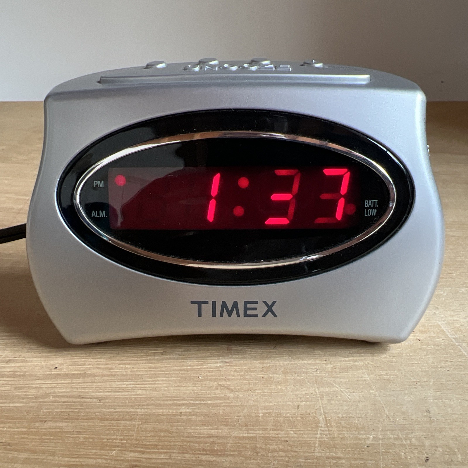 TIMEX T101-D-D Digital Alarm Clock. Extra Loud W/LED Display, Plug-in/9v Battery