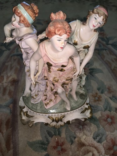 Rara statuina da donna porcellana Montreal vendita secolo creazione distintiva vintage - Foto 1 di 6