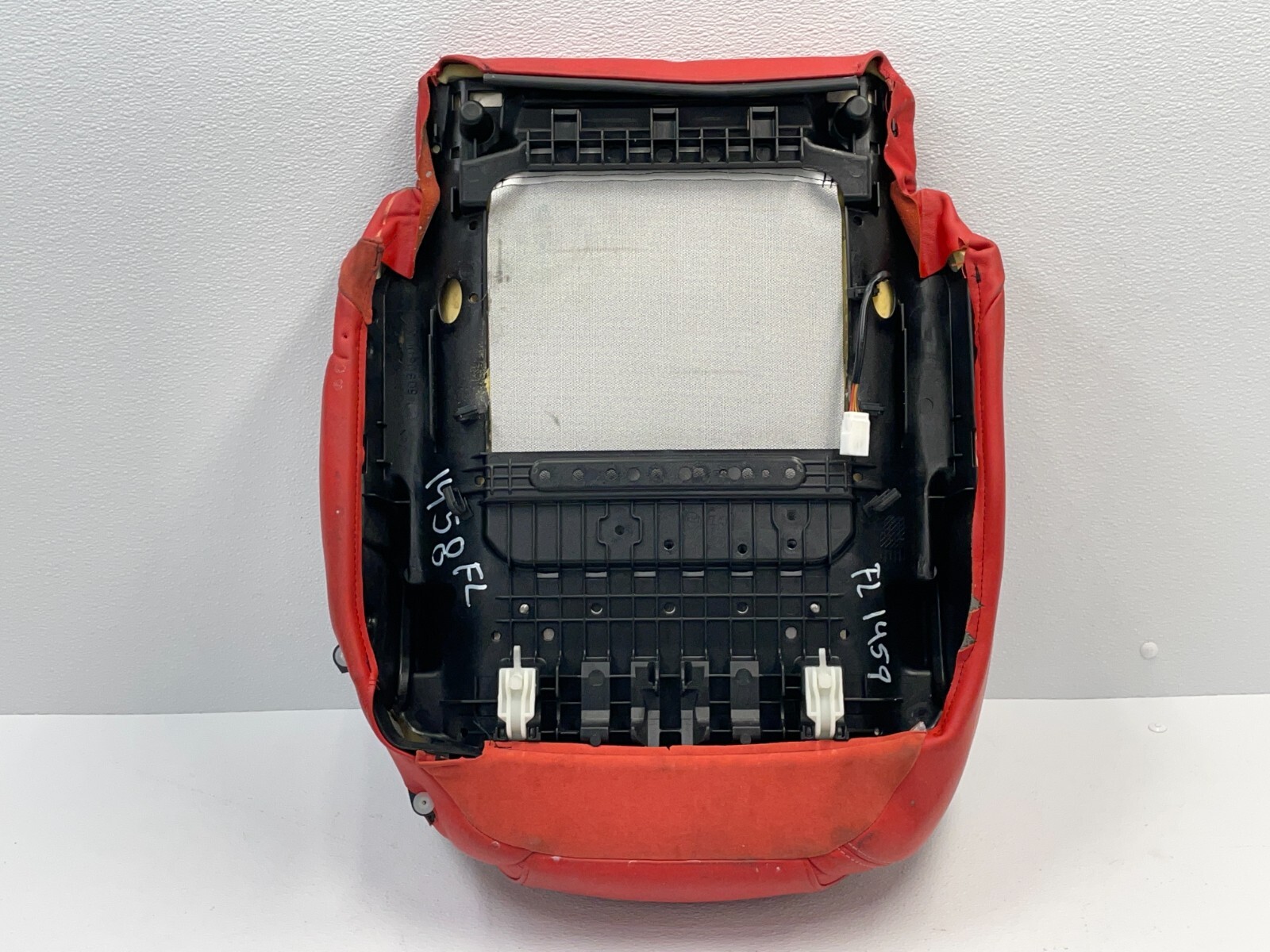 13 14 Maserati Granturismo M145 Front Left Seat Lower Cushion Red 1458 OEM