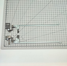 Acer A315-53 - Kit Charnieres Ecran LCD Hinges L R Gauche Droite - AM28Z000100