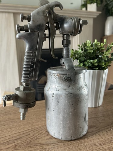 Vintage Devilbiss Spray Gun For Classic Car Paint Type JGA-502 & Canister - Picture 4 of 10