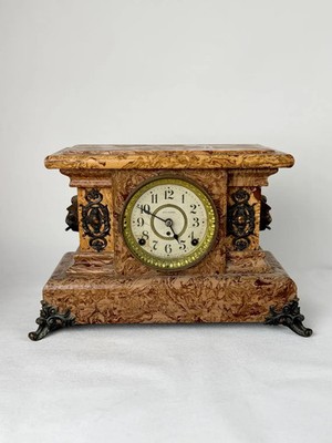 VINTAGE SETH THOMAS ADAMANTINE MANTEL CLOCK LION HEADS MARBLEIZED 1960s