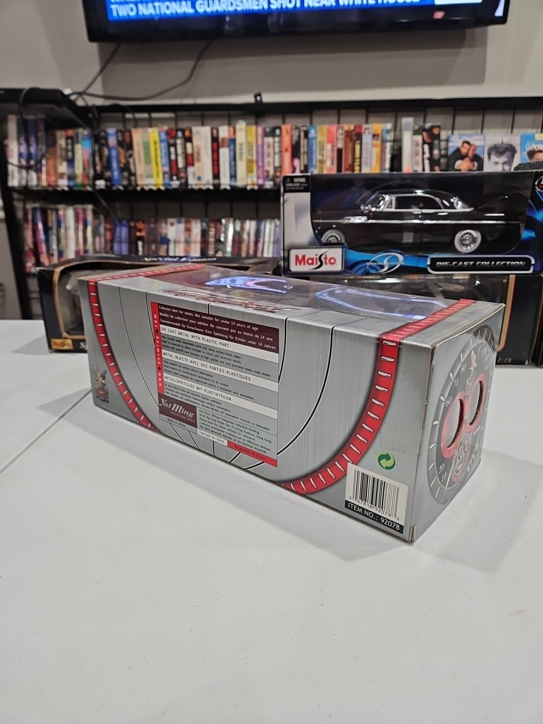 Blue Car Auto New 1967  Volkswagen Beetle Road Signature Colection  1:18