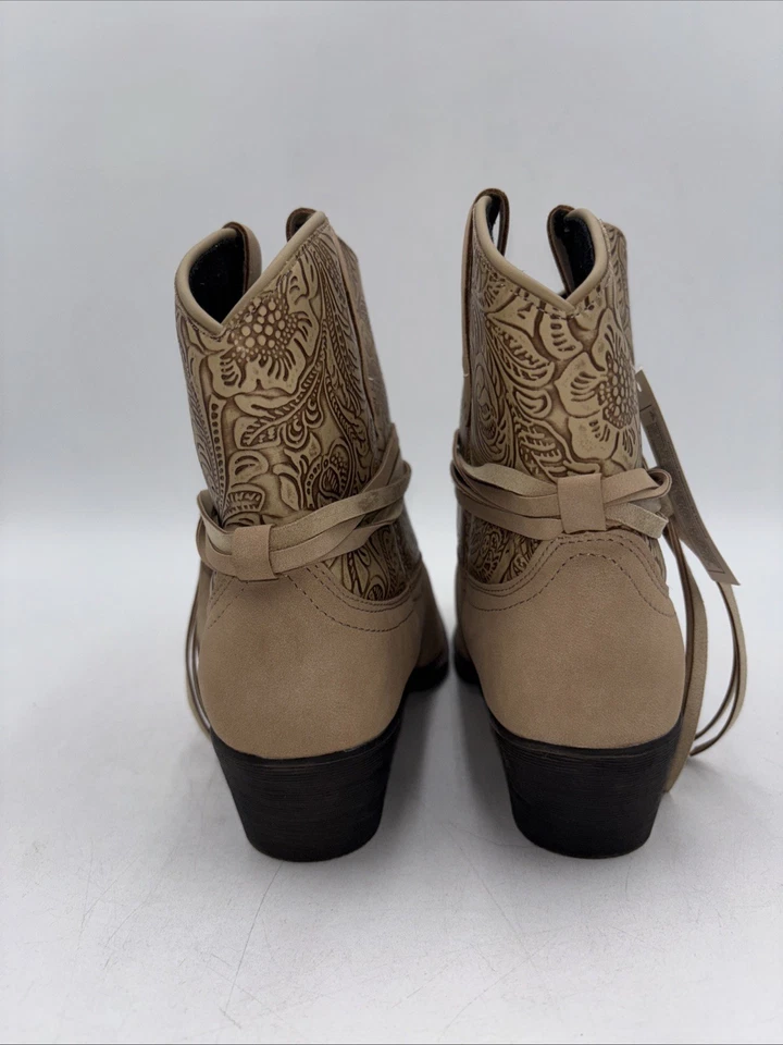 Dingo VALERIE Taupe Floral Tooled Knotted Pull On Western Boots Women’s 7.5 M - Image 4 of 4