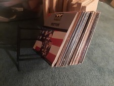 Vinyl Record Metall Storage Rack Holder Stand - Holds up to 80 LP's