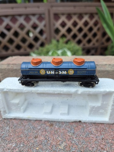 Coche cisterna Bachmann escala N Union 76 UCOX 10163 TRIPLE CÚPULA | Zustand: Used