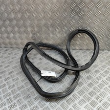 Mercedes-Benz E W213 Heckklappe Gummi-Dichtung A2137505100 30740220 Mercedes-Benz E W213 Heckklappe Gummi-Dichtung A2137505100 30740220