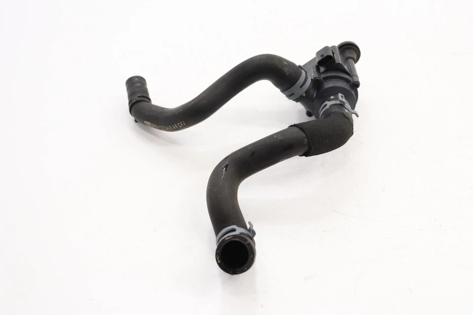 Bomba de agua auxiliar refrigerante motor AUDI Q5 2018-2025 OEM 80A122448ANCF4 Foto 4 de 4