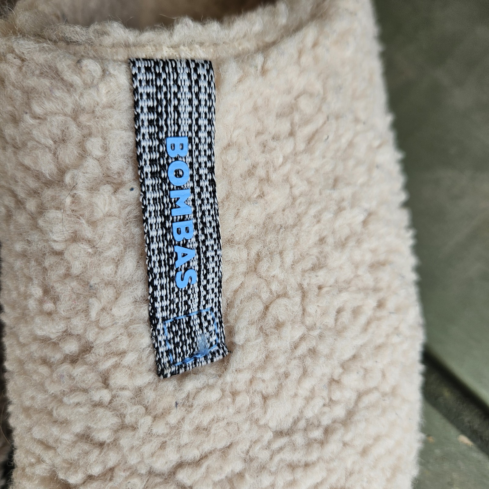 SAOLA Ciabatta donna Bombas Sunday taglia 10 Teddy Sherpa suola in gomma. Panna Bianco