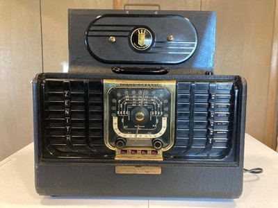 Vintage Zenith Model G500 Trans-Oceanic Radio, Chassis 5G40, works