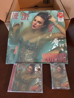TAYLOR SWIFT - The Life of a Showgirl Vinyl+Cassette+CD+Poster Set Bundle InHand