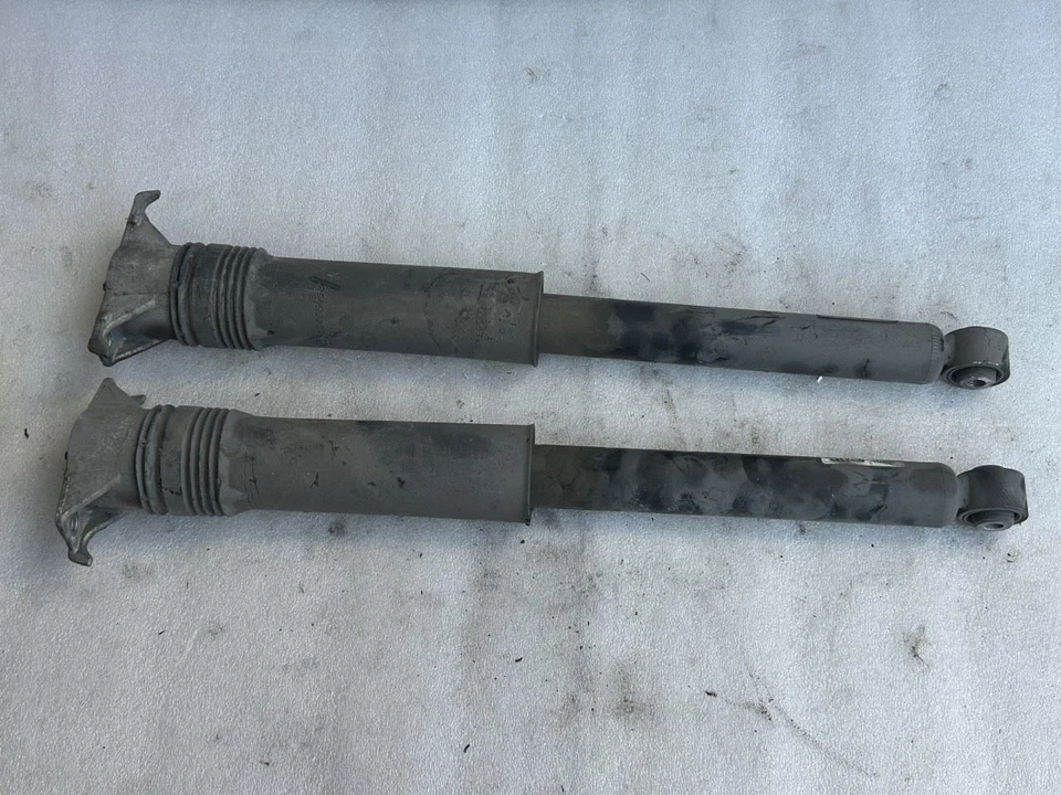 PAR DE AMORTECEDORES TRASEIROS CHEVROLET VOLT 2016 2017 2018 2019 - Imagem 4 de 4