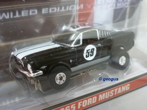 Auto World Ultra-G: 1965 Ford Mustang FB in schwarz in OVP - PTT Excl. Edition - Bild 4 von 5