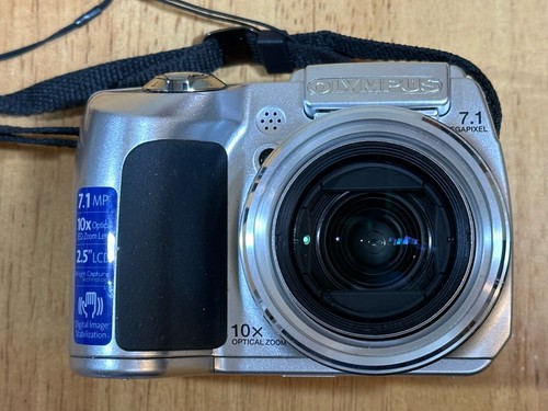 Olympus SP-510UZ Digital Camera 7.1 Megapixel 10× Optical Zoom - Picture 2 of 9