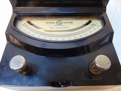 General Electric D-C Amperes Model 8DP9AAH1 Type DP-9 No. 2055883 S5483 - Picture 2 of 7