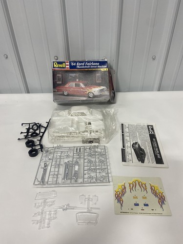 REVELL #7679 ' 64 FORD FAIRLANE THUNDERBOLT STREET MACHINE 1/25 FACTORY OPEN BOX