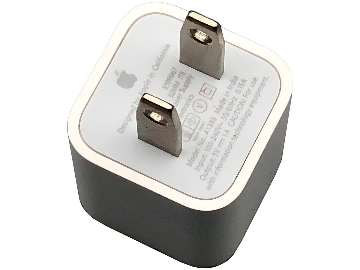 NEW Genuine Apple 5W USB Wall Charger Cube Power Adapter For