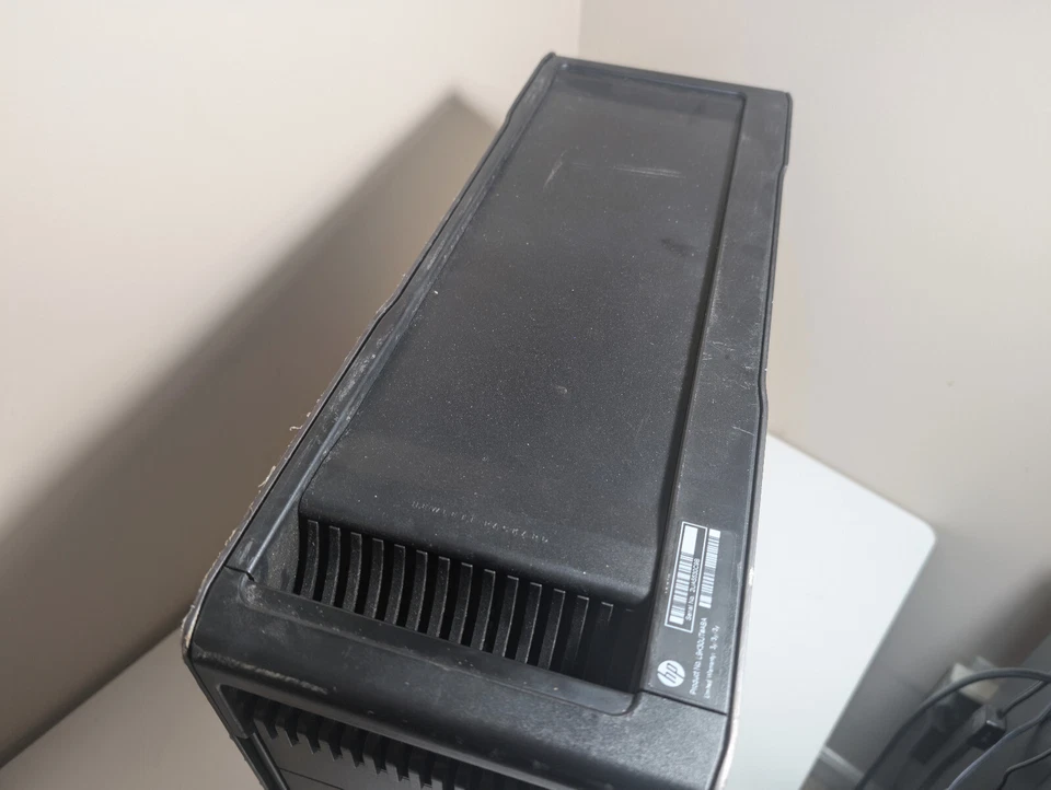 Рабочая станция HP Z640 Intel Xeon E5-2620 v3 2,4 ГГц 8 ГБ Ram Nvidia NVS 315 без жесткого диска - Изображение 2 из 4