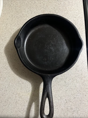 Vintage Wagner Ware Sidney -O- #3 Skillet 1053 N Cast Iron