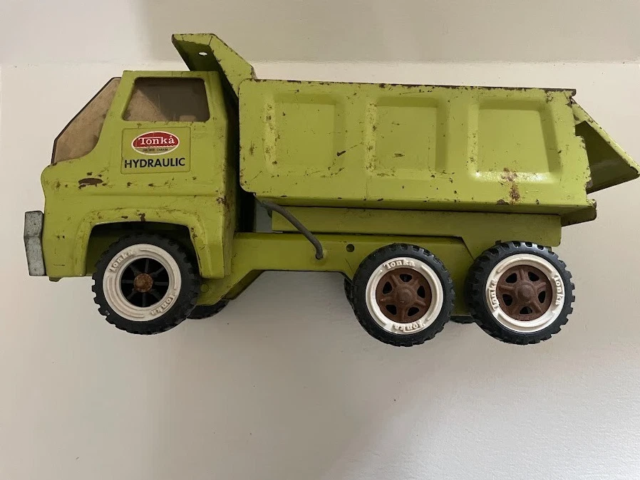 Vintage TONKA HYDRAULIC DUMP TRUCK 2585 Green Great Condition - Image 3 of 4