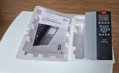 Danfoss VLT FC 102 5,5 KW Frequenzumrichter HVAC Drive, neu