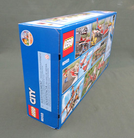 LEGO CITY #60103 AIRPORT AIR SHOW  SEALED NEW JET PLANES