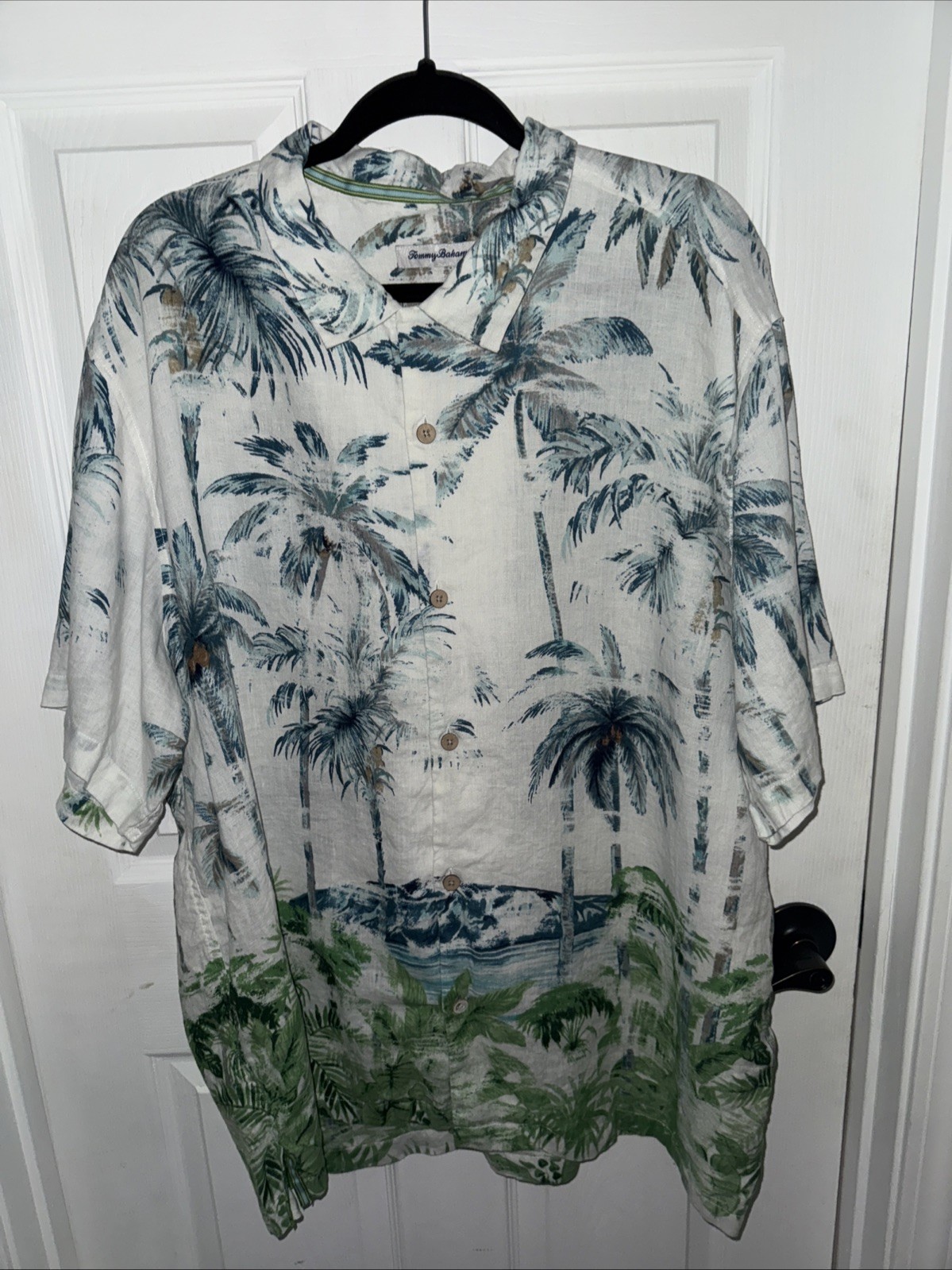 Tommy Bahama Men's Short Sleeve L